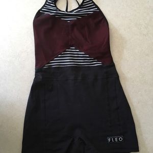 Fleo Singlet